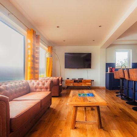 Luxury Cottage With Stunning Views By Fairy Pools 4 Карбост Екстериор снимка