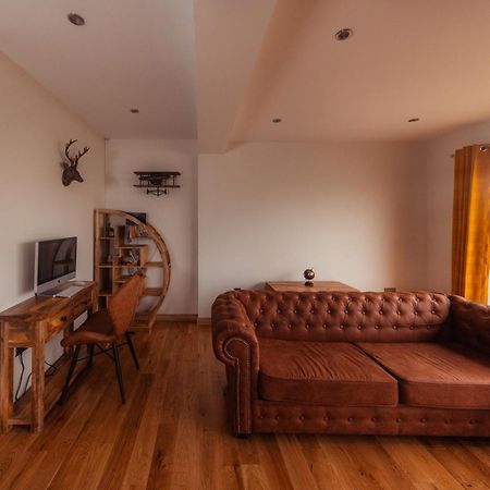 Luxury Cottage With Stunning Views By Fairy Pools 4 Карбост Екстериор снимка