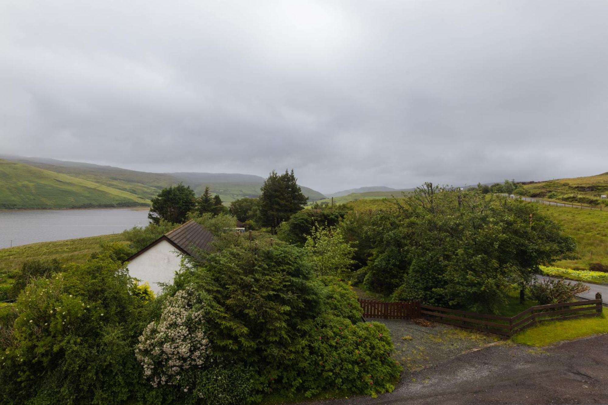Luxury Cottage With Stunning Views By Fairy Pools 4 Карбост Екстериор снимка